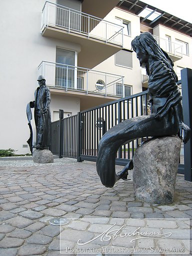 Syrena i rybak kute rzeźby ze stali